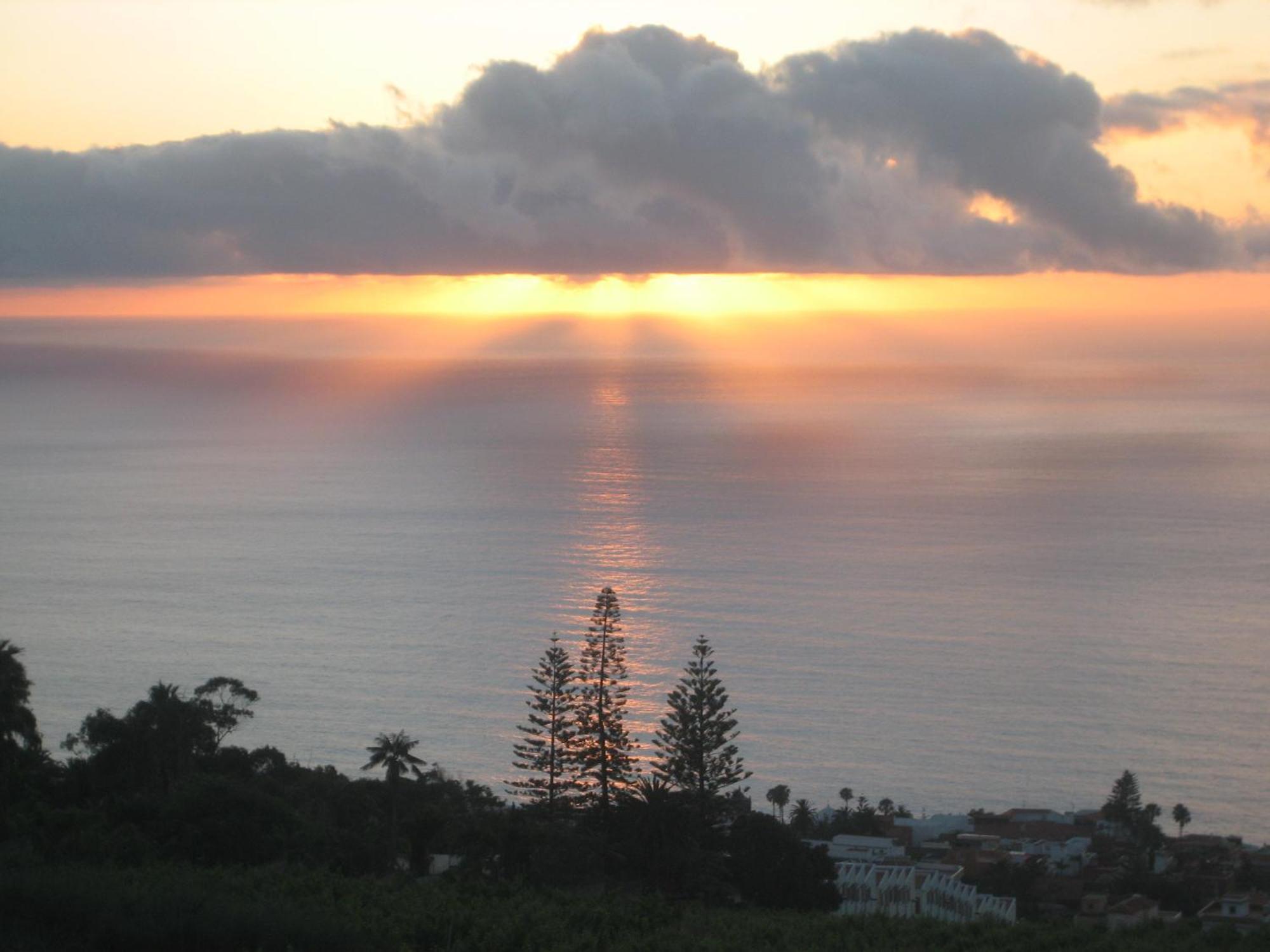 Los Atardeceres Mas Bellos Del Sauzal Luaran gambar